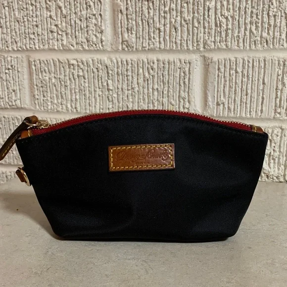 Dooney & Bourke Black Nylon Pouch Cosmetic Bag With Red Accents Brown Leather - Picture 2 of 16